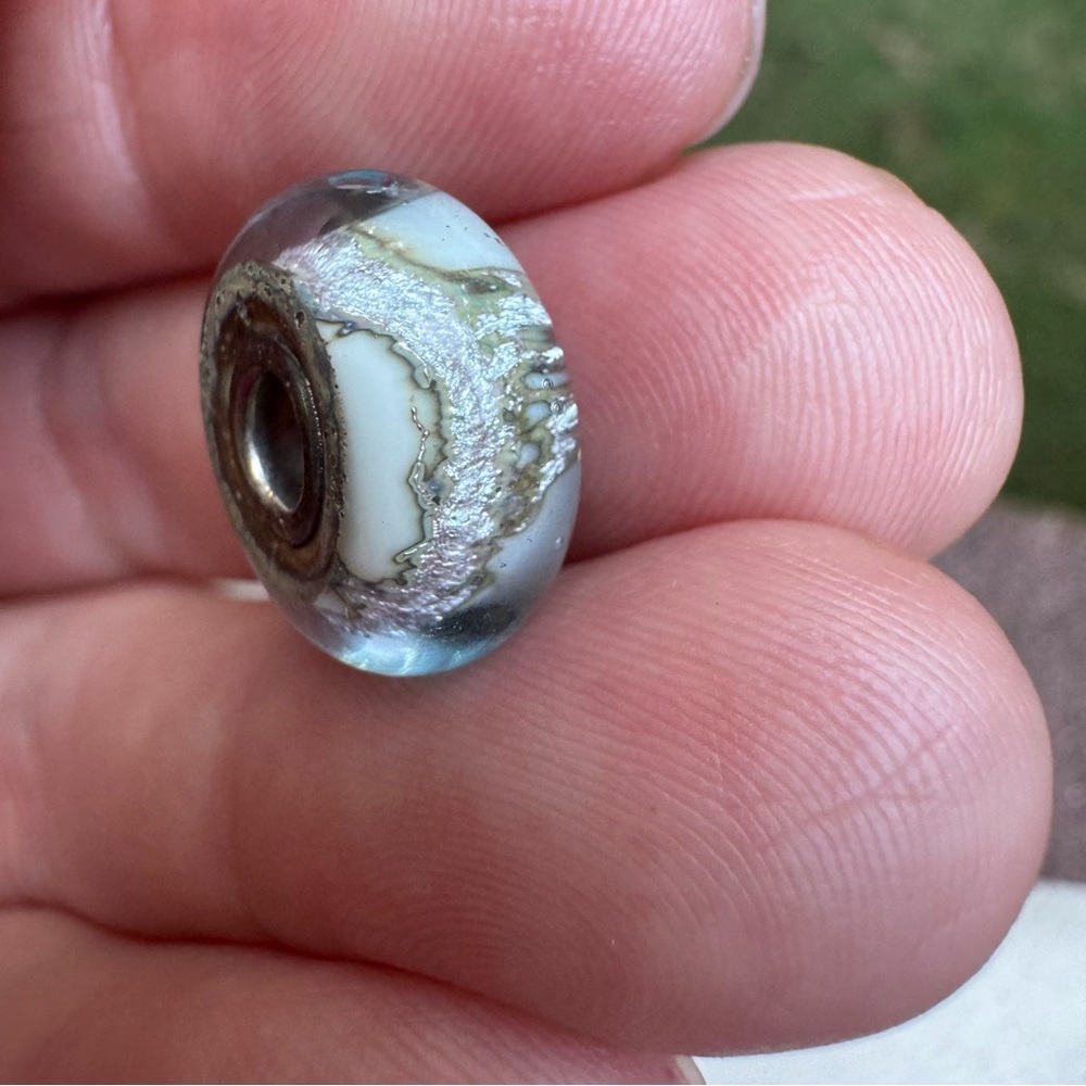 Trollbeads Silver Mountain TGLBE-20046 Retired Glass Bead 925S LAA - Picture 3 of 10
